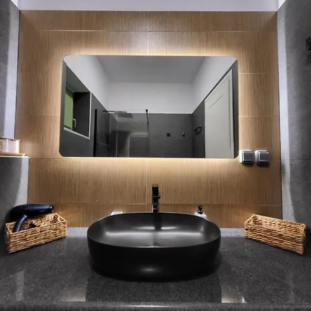 Casa Nostra Maisonette