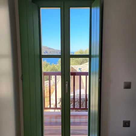 Casa Nostra Maisonette Oitylo