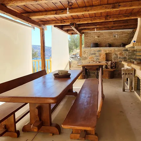 Dom wakacyjny Casa Nostra Maisonette Oitylo