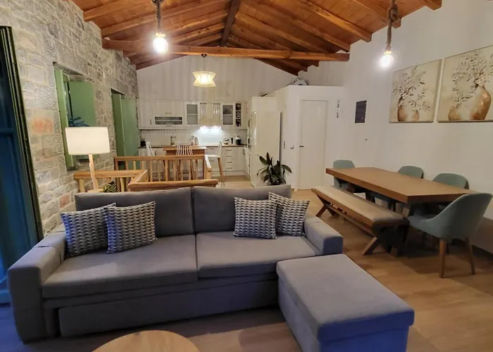 Casa Nostra Maisonette